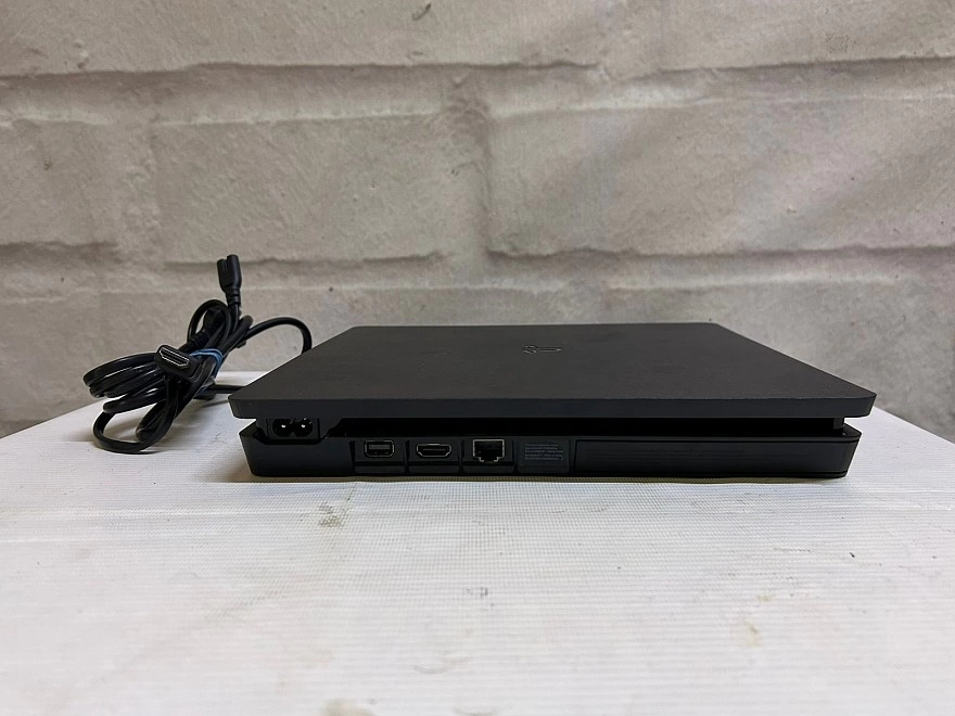 Игровая приставка PS4 PlayStation 4 Slim