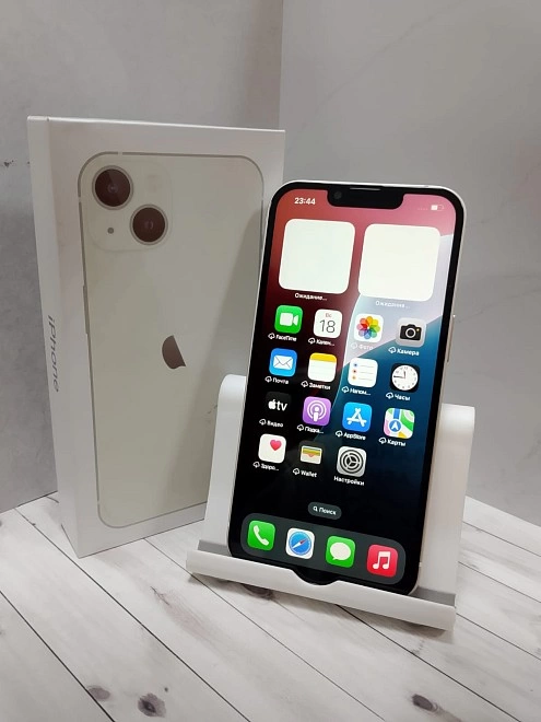 Смартфон Apple iPhone13  4/128GB