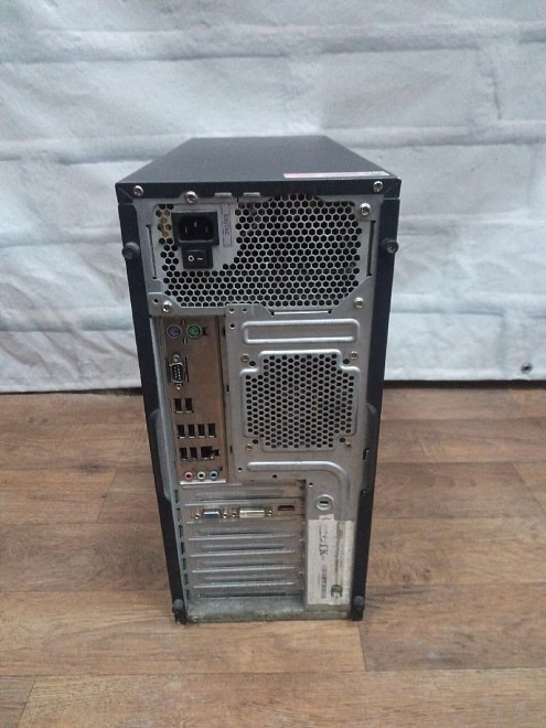 Системный блок DNS intel core i5/8gb/128gb/AMD Radeon HD 5700 Series