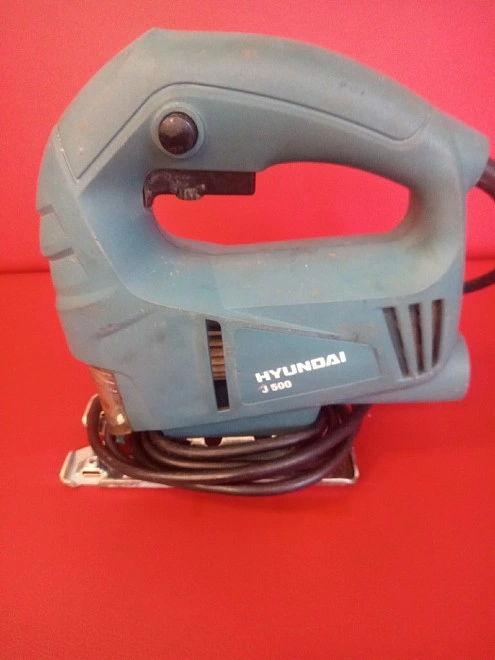 Электролобзик Hyundai J500