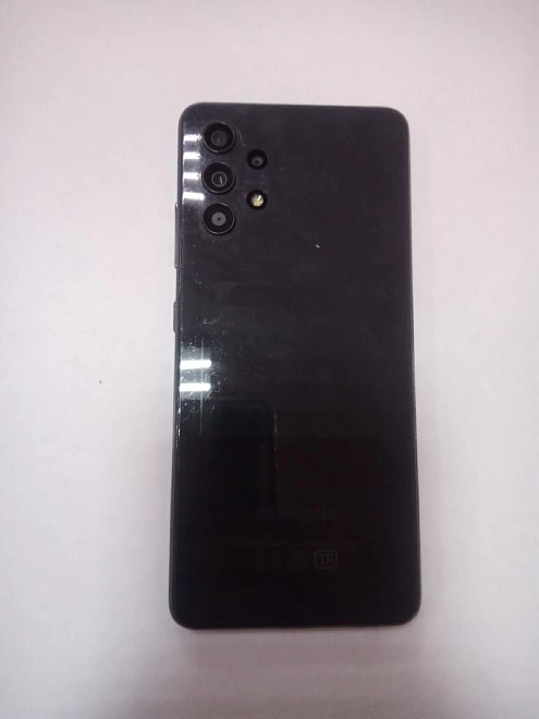 Смартфон Samsung Galaxy A32 128 ГБ черный