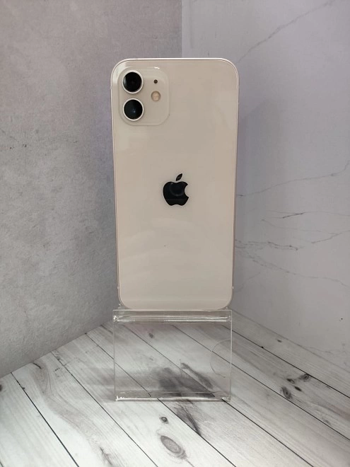 Смартфон Apple iPhone 12