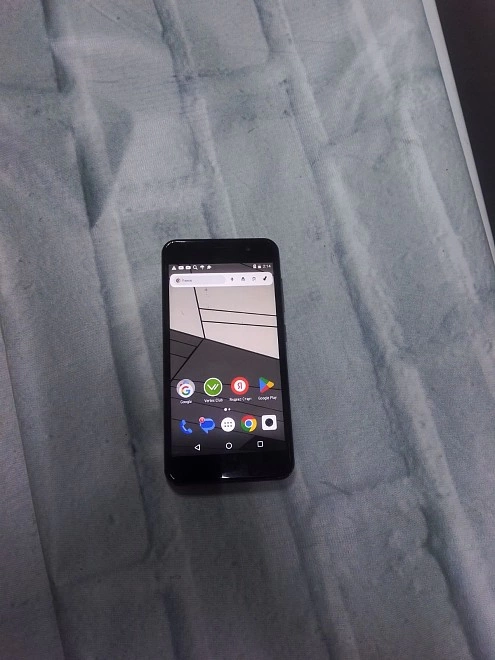 Смартфон Fly FS401