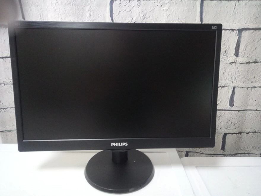 Монитор PHILIPS 193V5LSB2