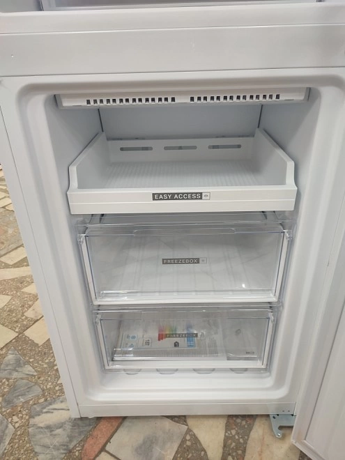 Холодильник Whirlpool W7 931T W