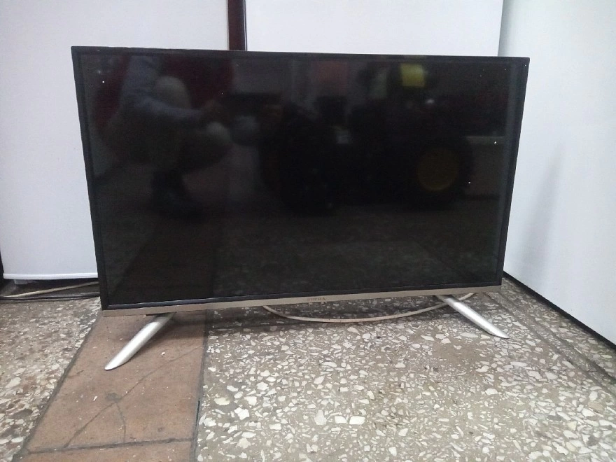 Телевизор SUPRA STV-LC32ST880WL черный