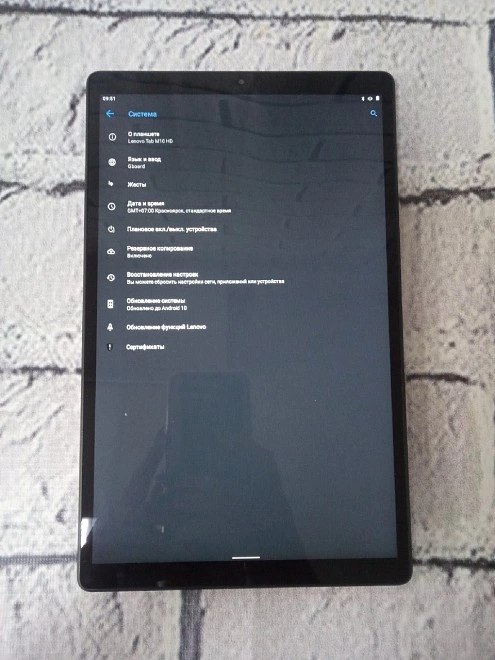 Планшетный компьютер с 3G Lenovo Tab M10HD
