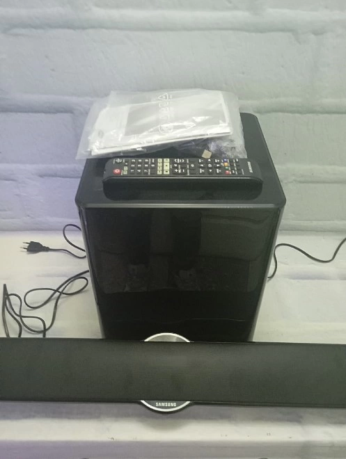 Саундбар Samsung HT-E8200