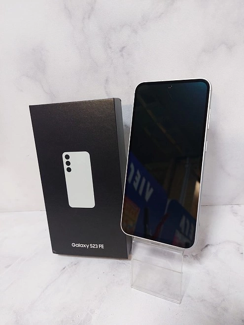 Смартфон Samsung Galaxy S23FE