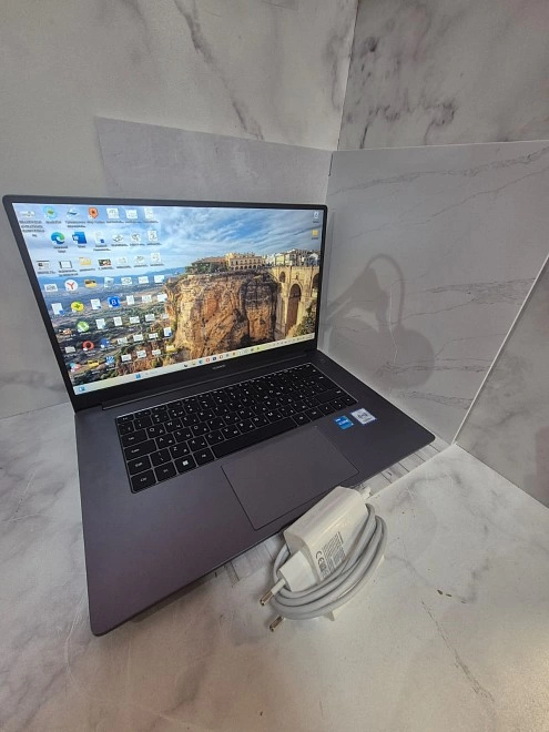 Ноутбук HUAWEI i3-1115G4 3.0GHz/8Gb/256Gb SSD/Intel UHD