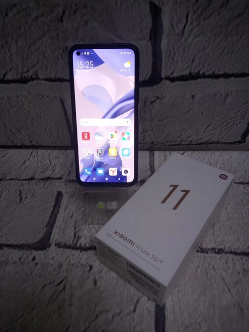 Смартфон Xiaomi 11 LITE 5 G / 128