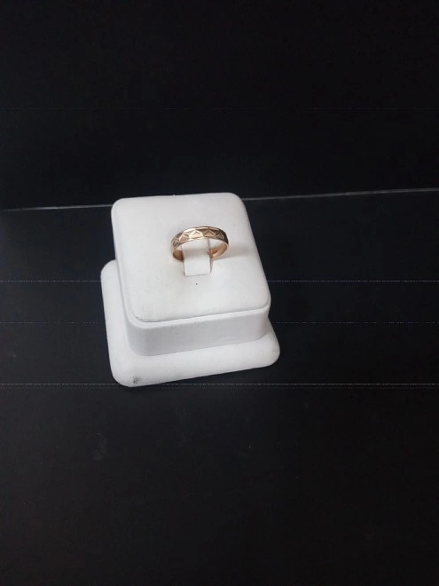Кольцо золотое  585пр 0,975гр (ФМ)