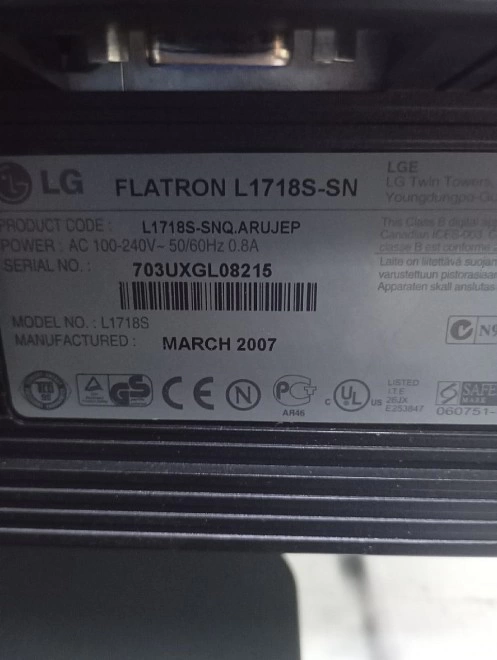Монитор LG L1718S