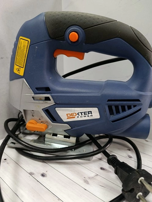 Электролобзик Dexter lc710js