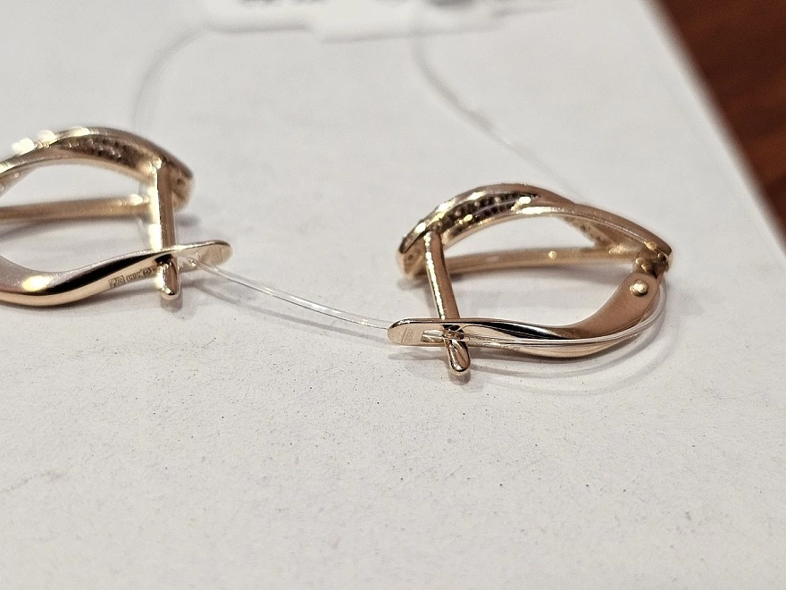 Серьги золотые с камнями  585 проба 2,14гр (ФМ)
