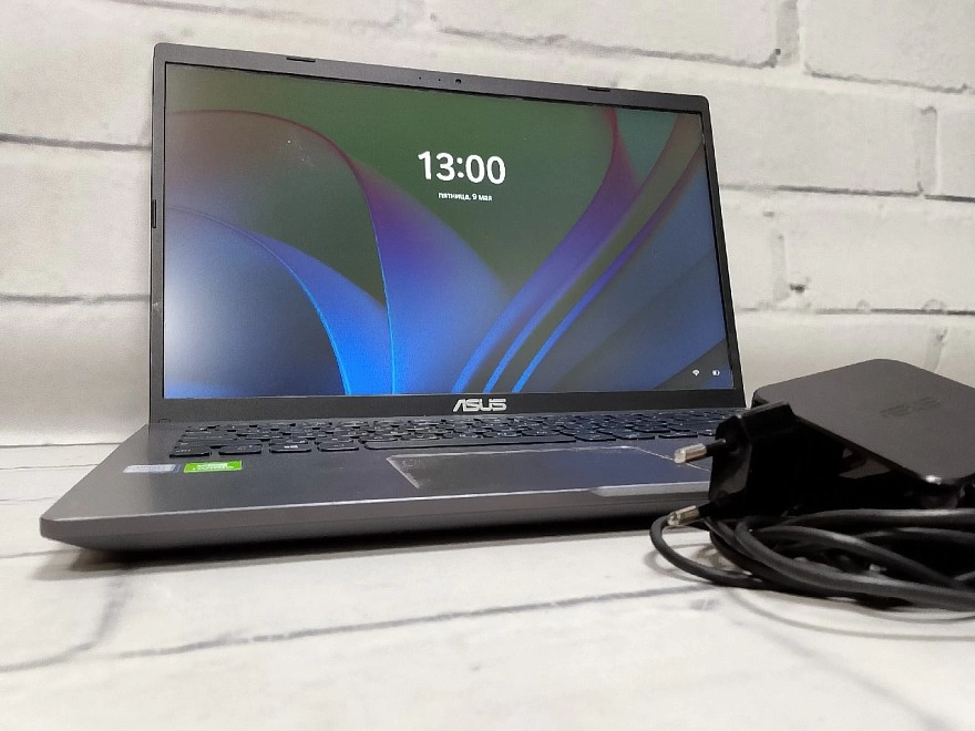 Ноутбук ASUS r521f Core i3 - 8145U GeForce MX250