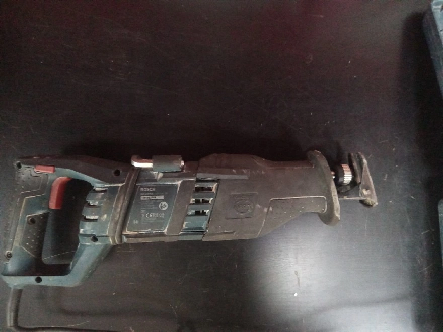Электропила сабельная Bosch GSA 1300 PCE