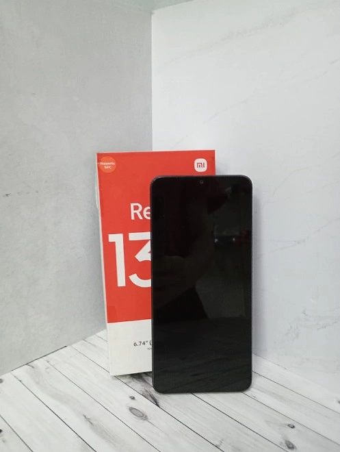 Смартфон Redmi 13C NFC 8/256