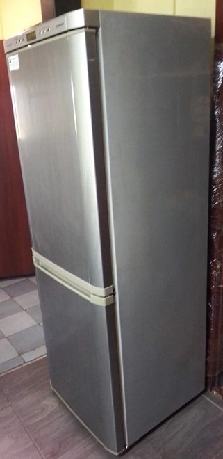 Холодильник Samsung RL33EBMS