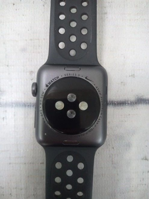 Часы наручные Apple Watch Series 3 42mm