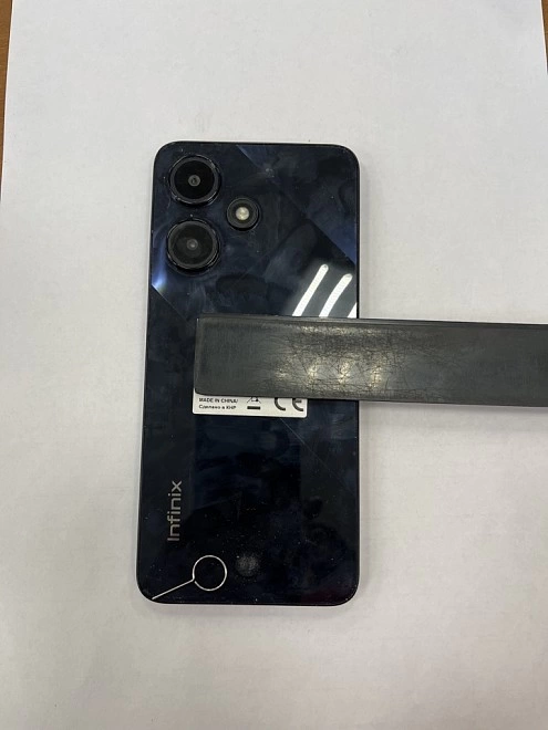 Смартфон Infinix HOT 30i 4/128 гб