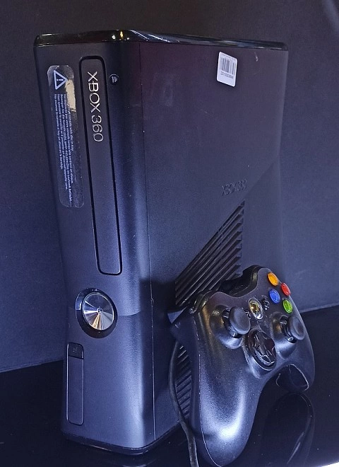 Игровая приставка X-Box 360 Microsoft 250Gb