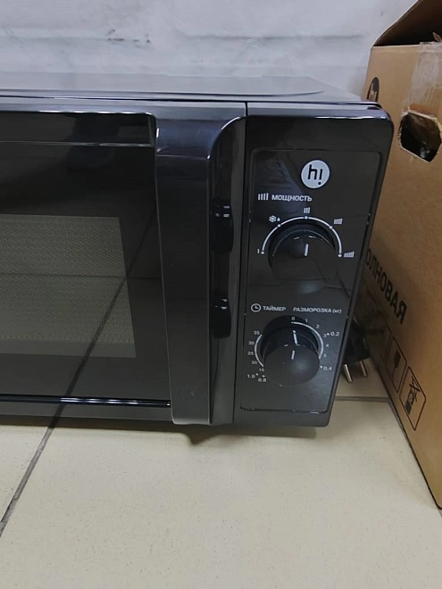 Микроволновая печь Hi M020B05