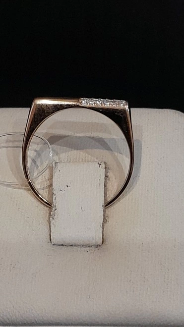 Кольцо золотое с камнями  585пр 18,5р-р 1,91гр ФМ