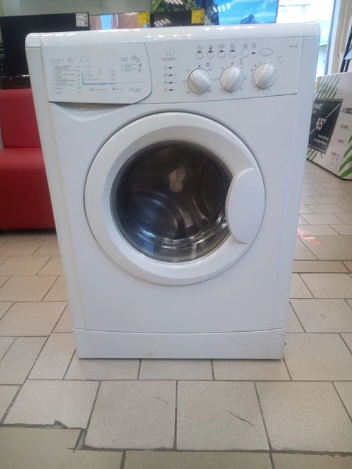 Стиральная машина Indesit WISL 103