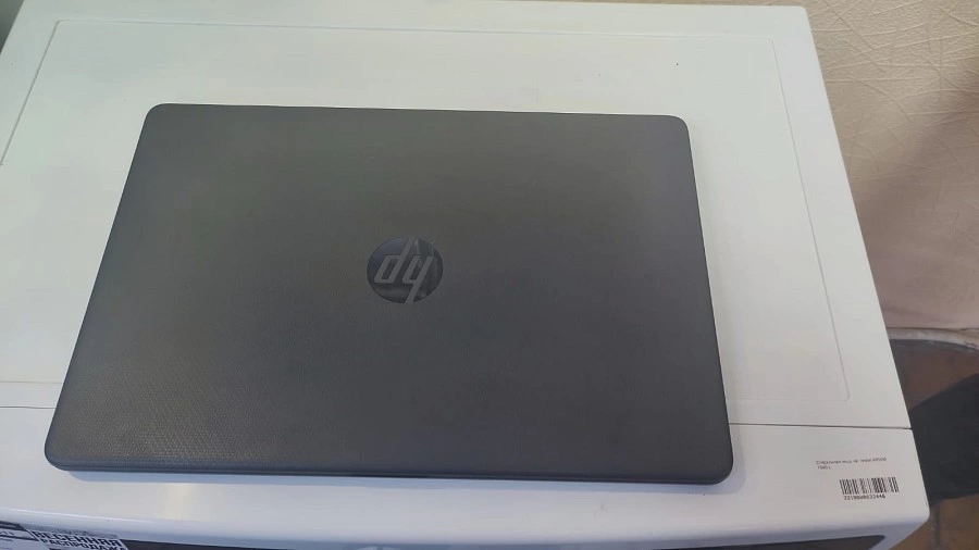 Ноутбук HP 15s-eq2058ur
