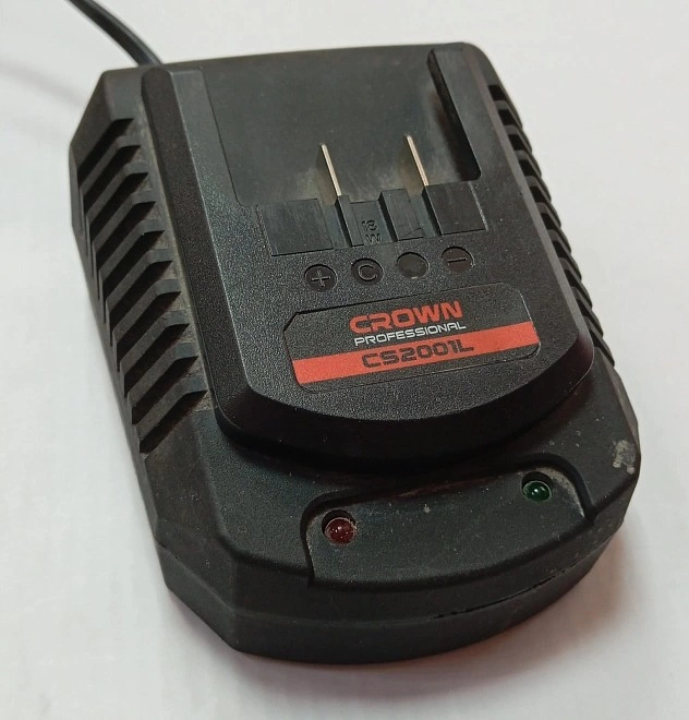 Шуруповерт Crown CT21046L