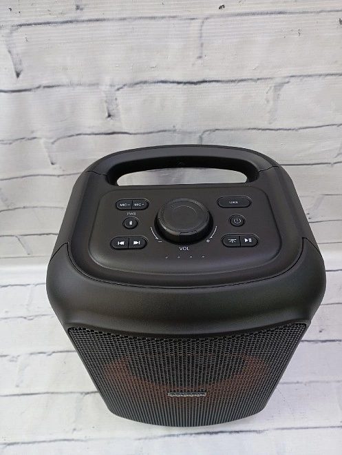 Портативная акустика Grundig PartyHit