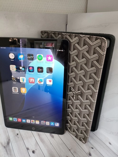 Планшетный компьютер Apple iPad MK2K3KN/A