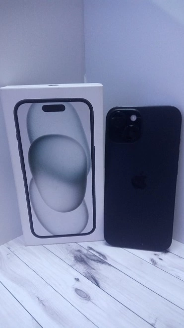 Смартфон Apple iPhone 15 128 ГБ