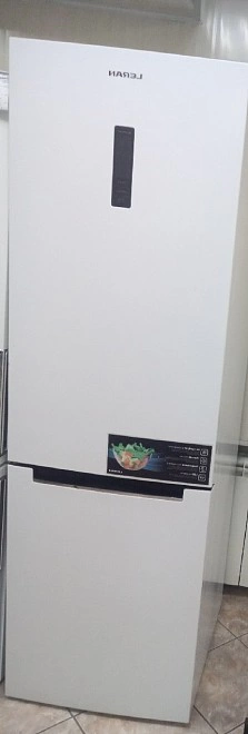 Холодильник Leran CBF 215W