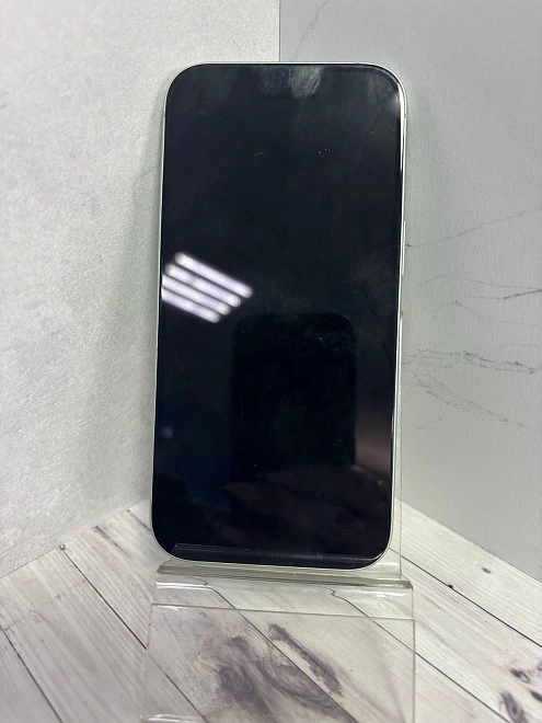 Смартфон  Apple iPhone 15 128 ГБ