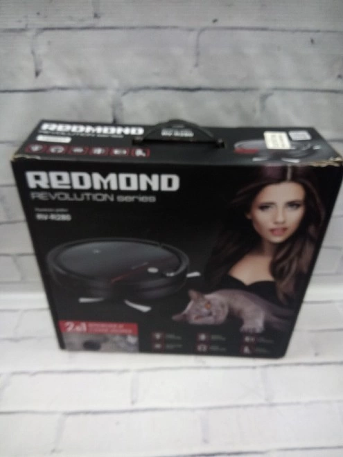 Робот-пылесос Redmond RV-R280