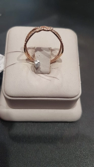 Кольцо золотое с камнями  585пр 19р-р 1,91гр ФМ