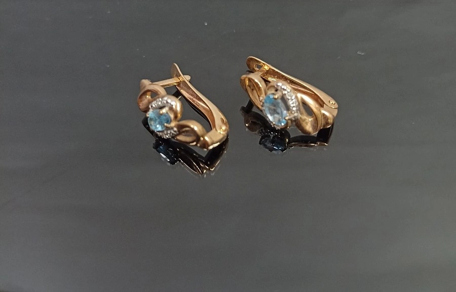 Серьги  золотые 375 проба 2,402 гр