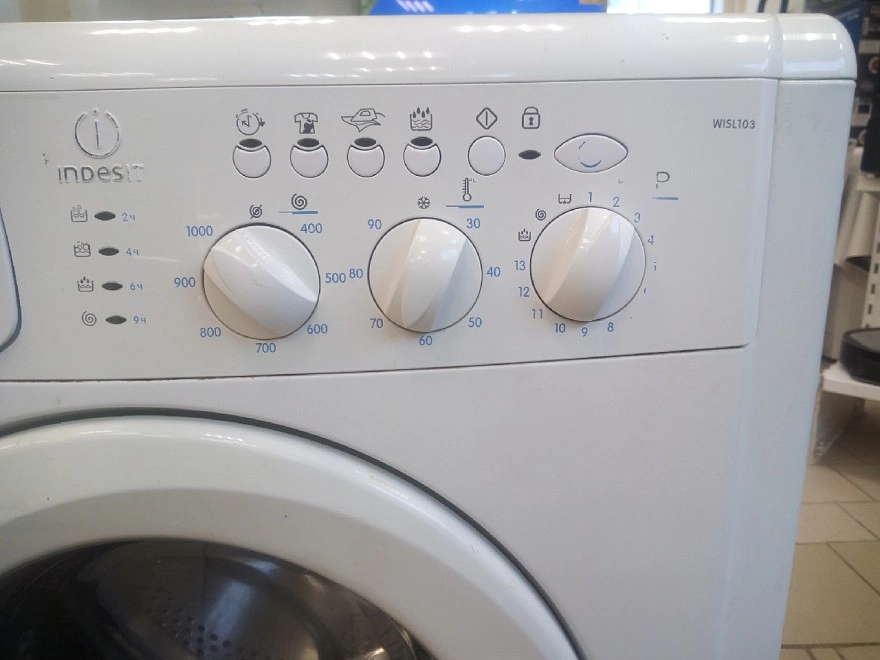 Стиральная машина Indesit WISL 103
