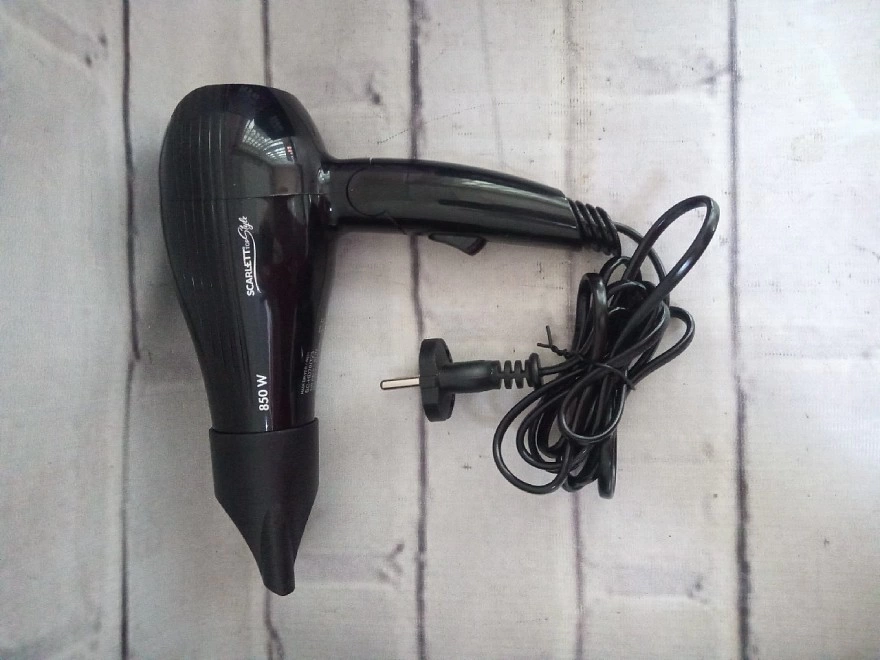 Фен Scarlett SC-HD70IT23