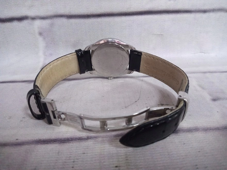Часы наручные Tissot T035210 A