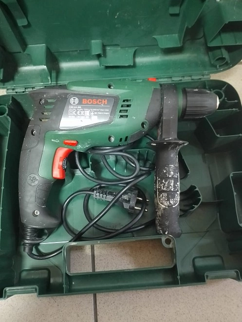 Дрель ударная  Bosch  UniversalImpact 700