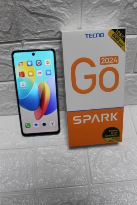Смартфон Tecno Spark Go 2024 4\128