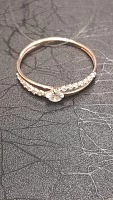 Кольцо золотое с камнями 585 проба 0,97гр 18,5р-р ФМ