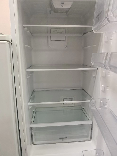 Холодильник HOTPOINT Ariston HF4200W