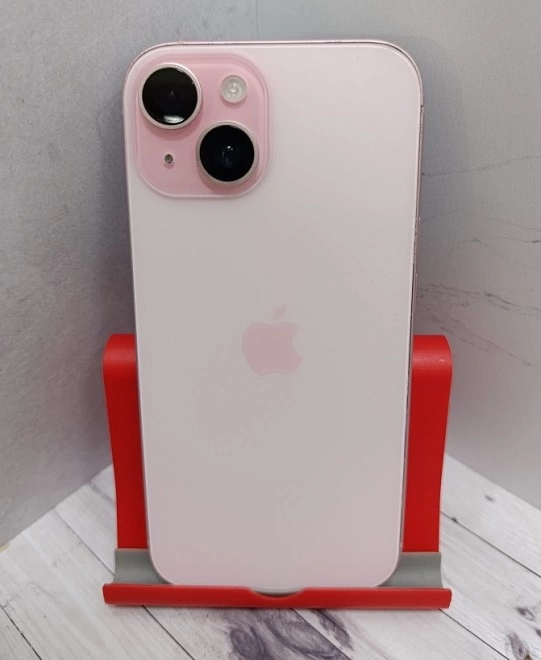 Смартфон Apple  iPhone 15 6/128Gb