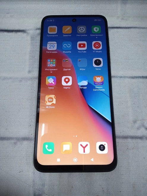 Смартфон Xiaomi Redmi 12 