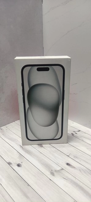 Смартфон Apple iPhone 15 128Gb