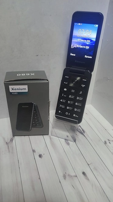 Телефон мобильный Xenium X680